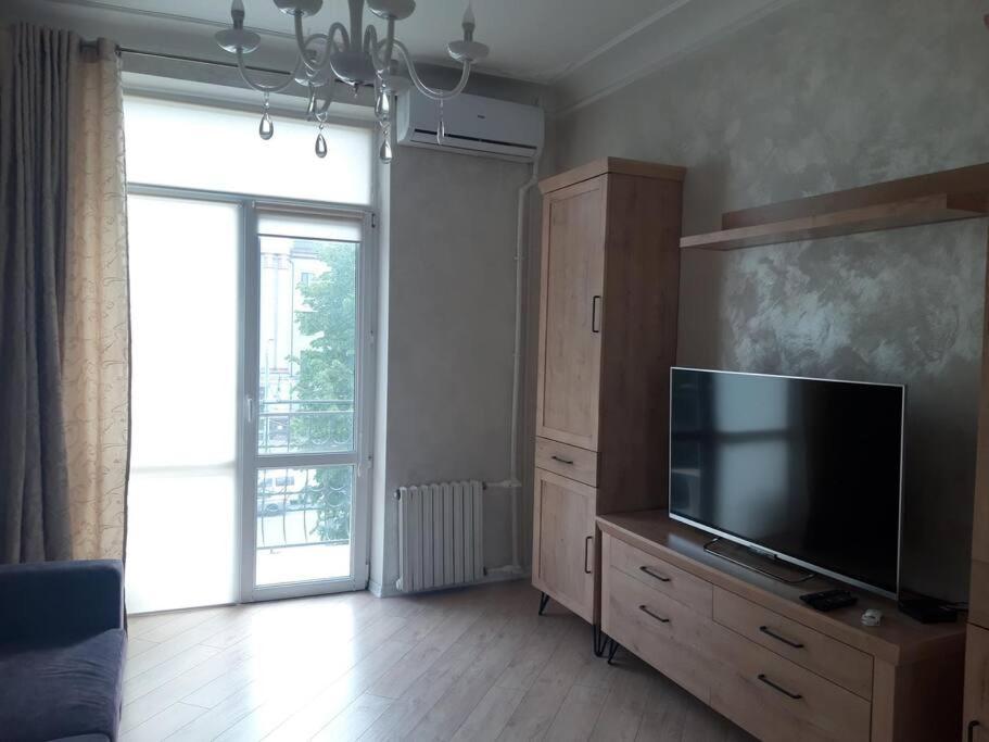Luxury Apartment In The Center คีชีเนา ภายนอก รูปภาพ